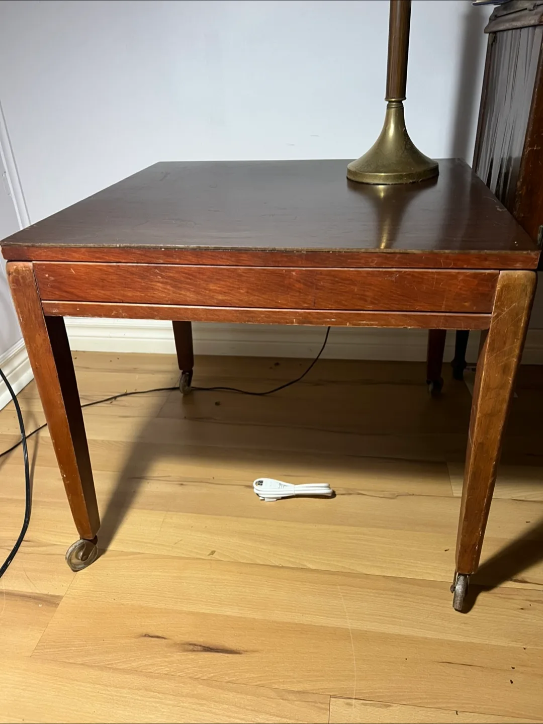 Wooden Side Table with Lamp image indicator(4)