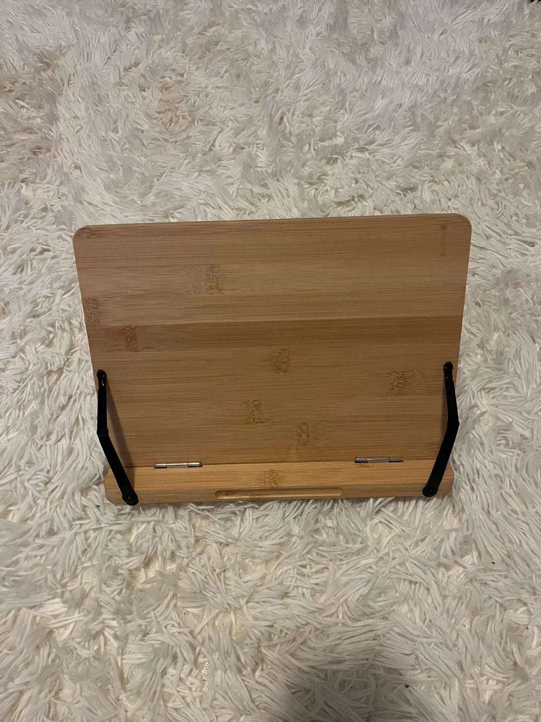 Adjustable Wooden Book Stand image indicator(4)