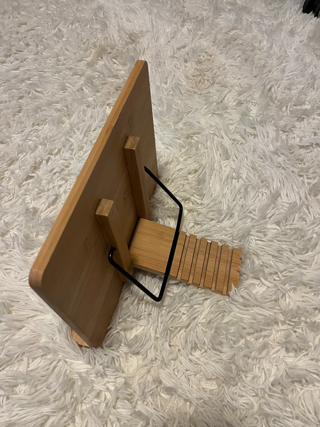 Adjustable Wooden Book Stand image indicator(2)