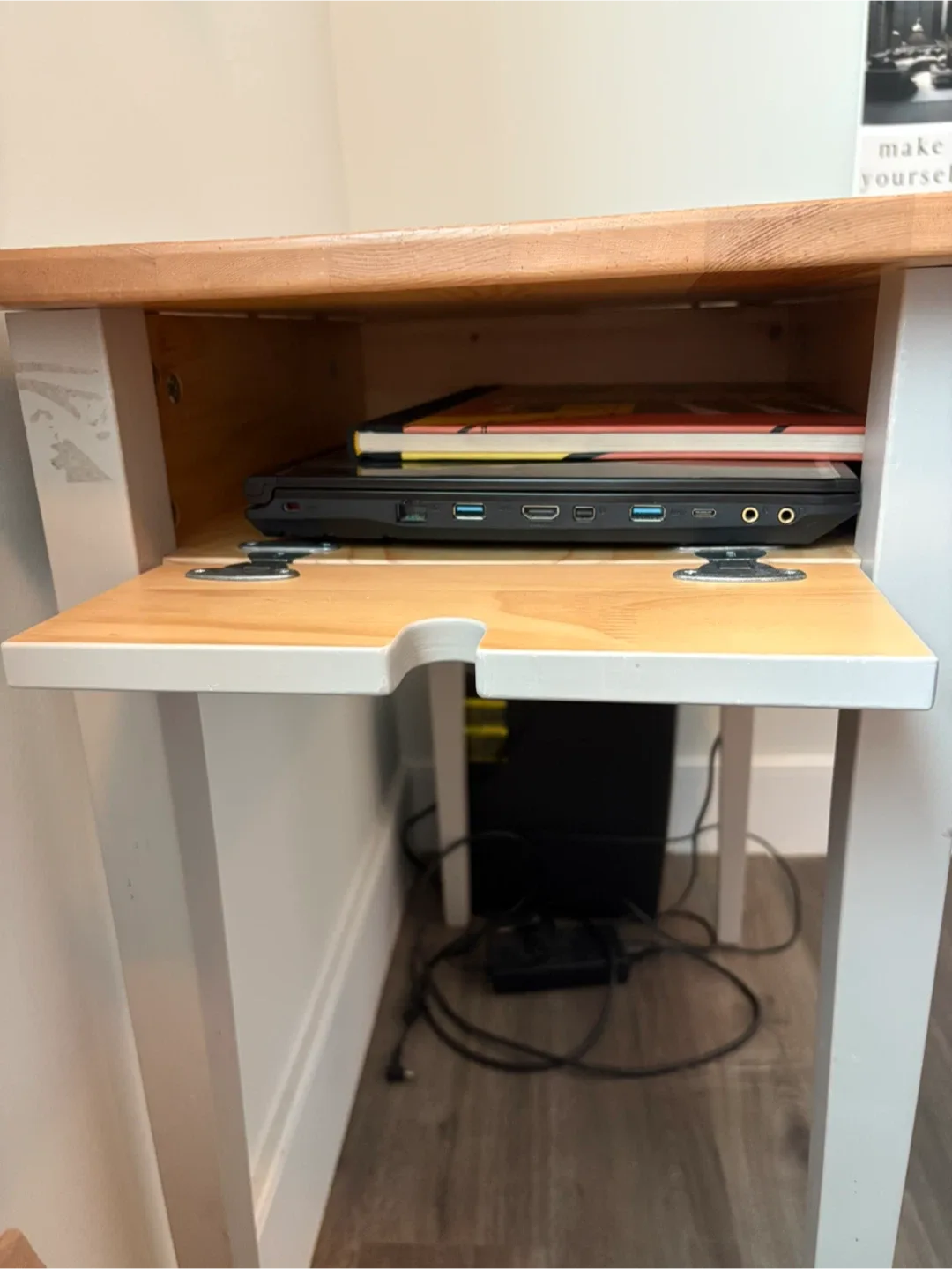 Wooden Desk with Drawer image indicator(4)