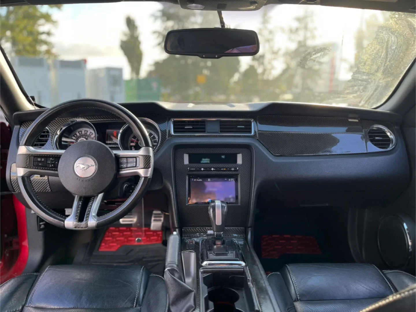 2013 Ford Mustang image indicator(9)