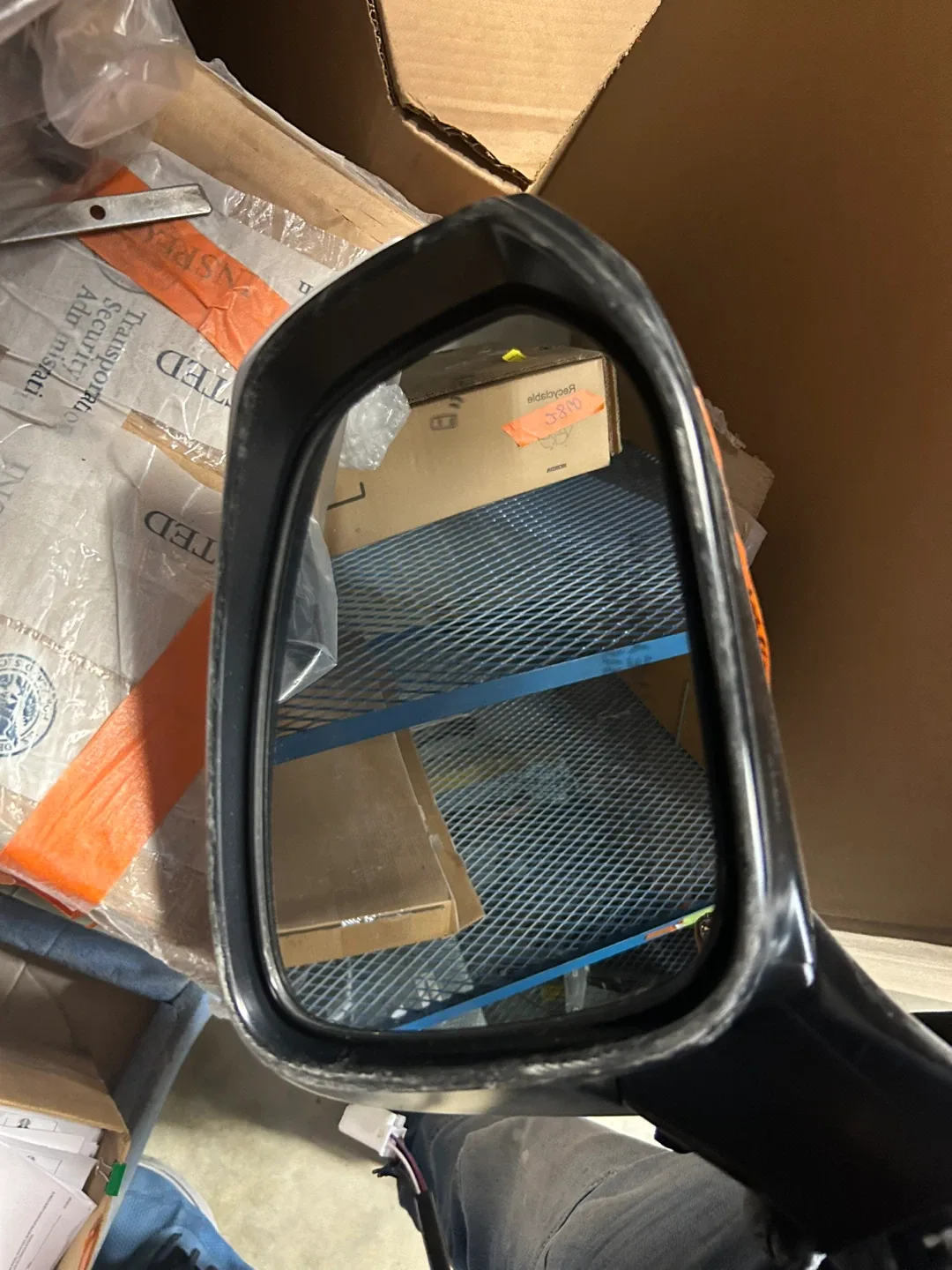 2023 Toyota RAV4 RH Side Mirror - Super White image indicator(3)