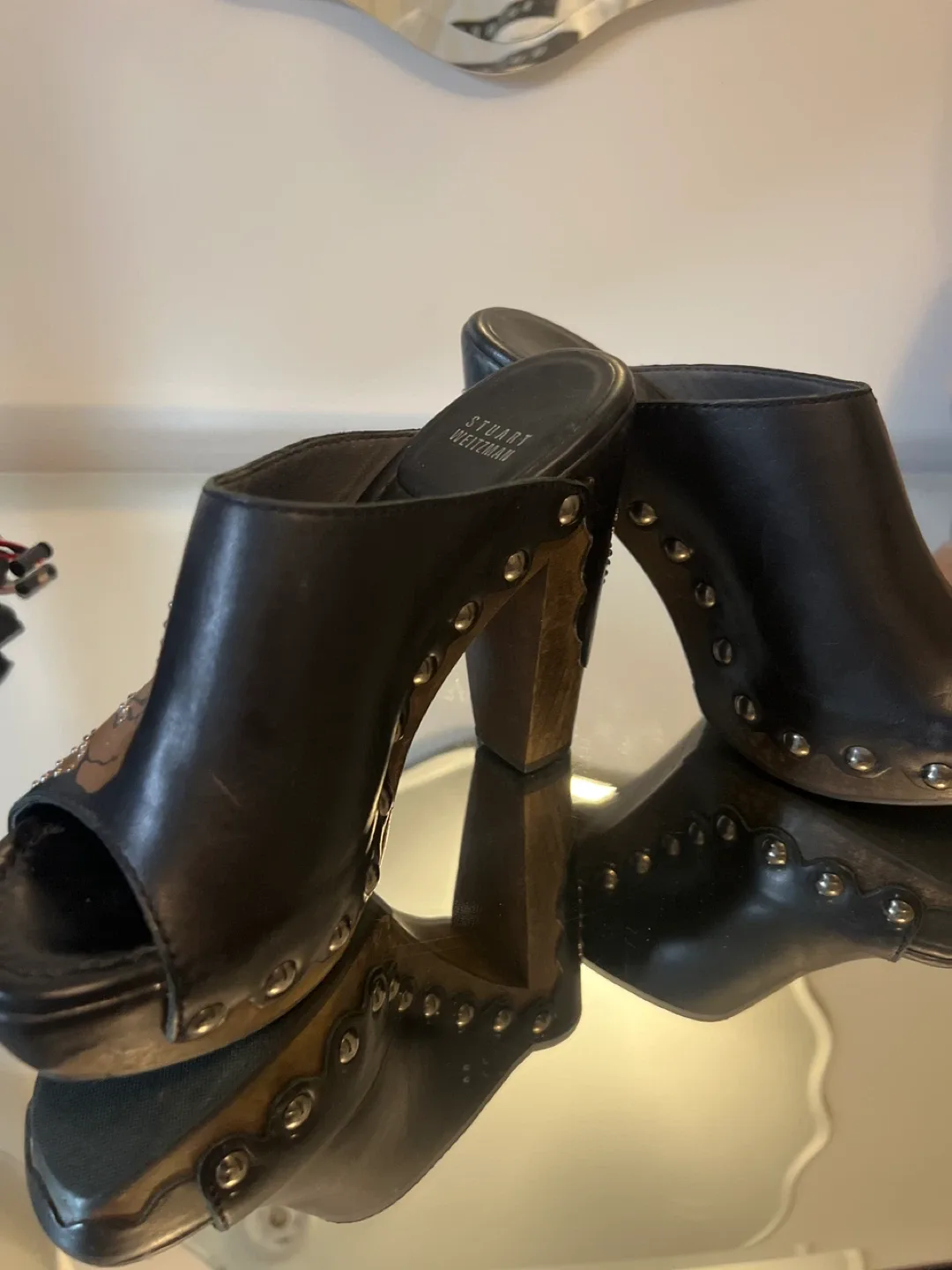 Stuart Weitzman Leather Clogs image indicator(4)