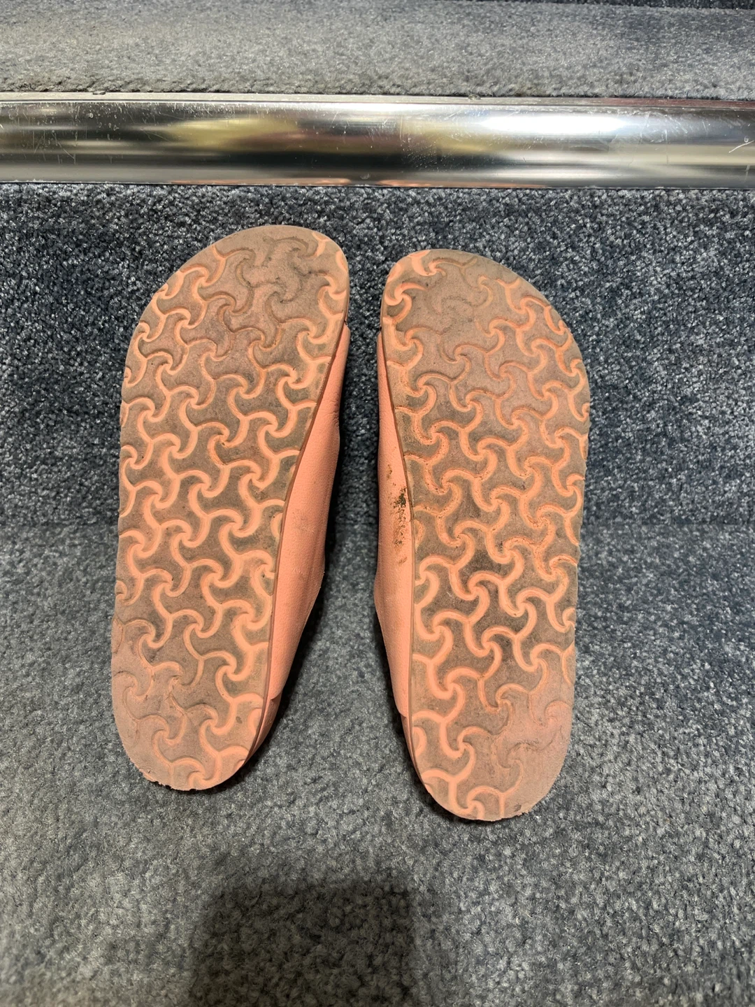 Viking sandals- Size 7 - photo 2