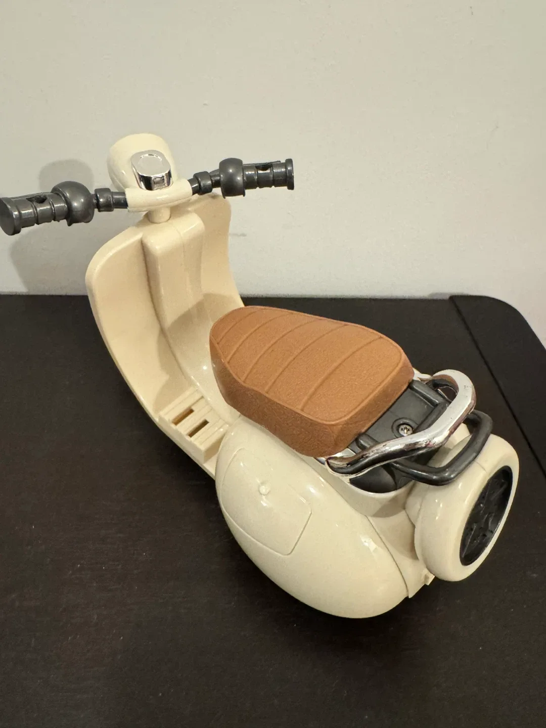 Labubu Motorcycle with Lights image indicator(3)