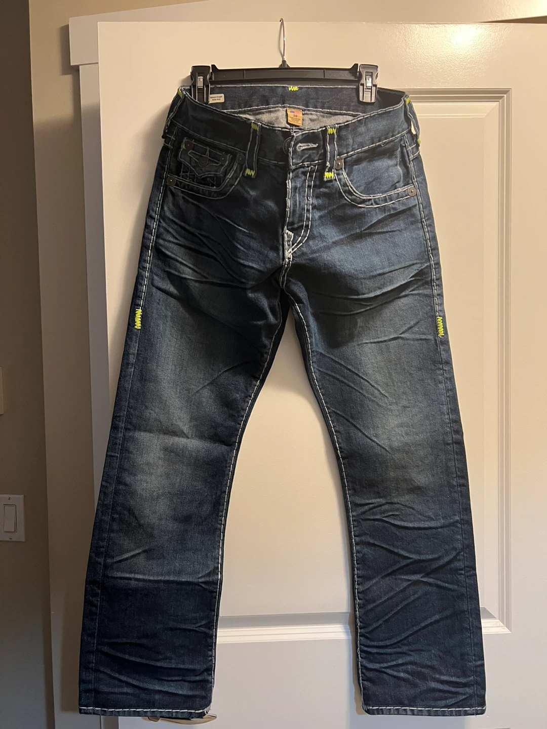 True Religion Relaxed Straight Jeans Size 30