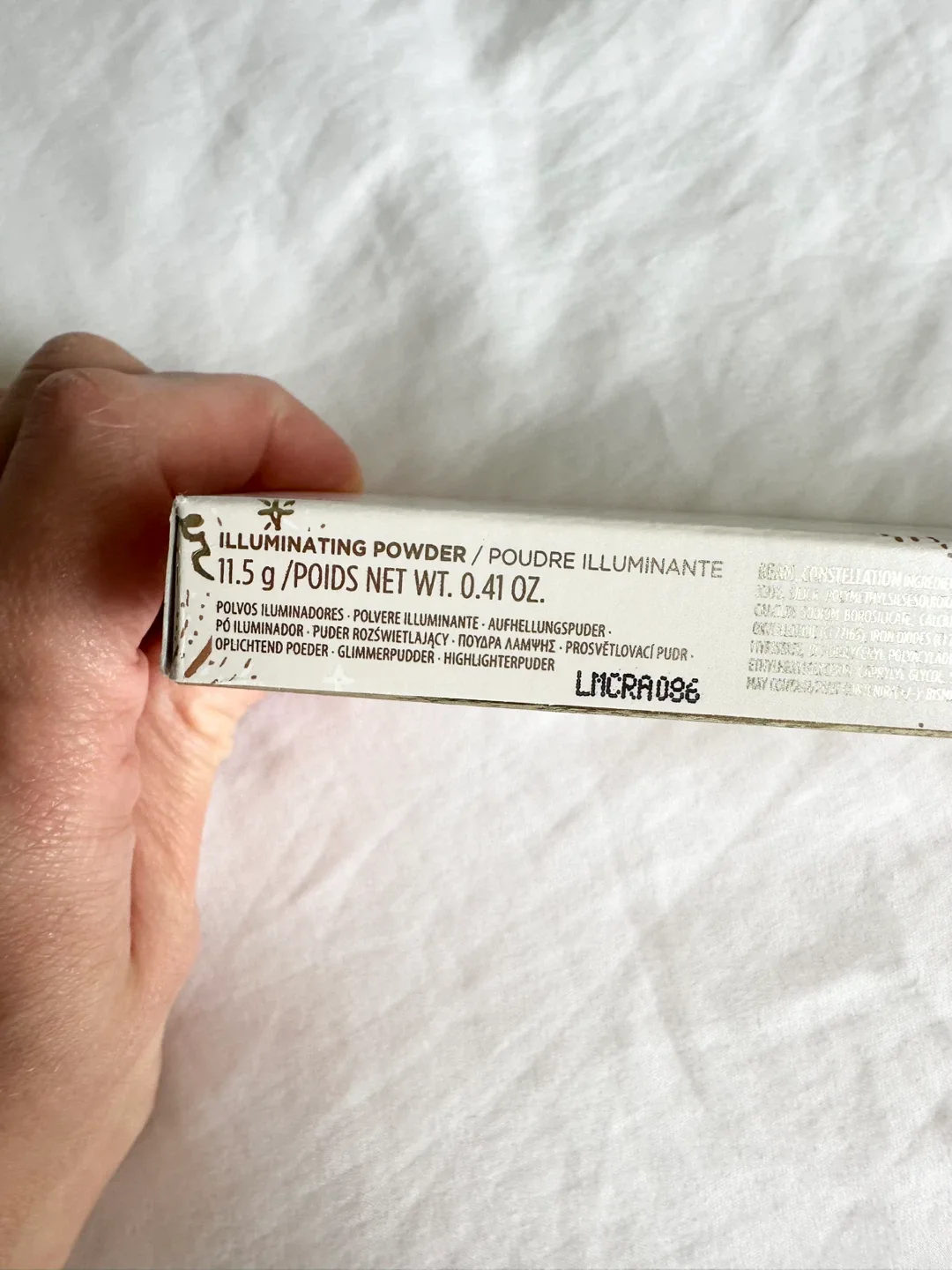 New Laura Mercier Shimmer and Glow Face Palette image indicator(7)