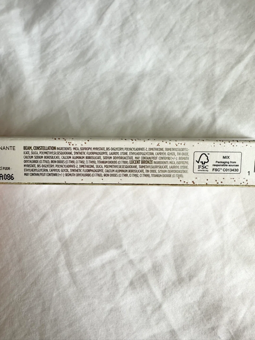 New Laura Mercier Shimmer and Glow Face Palette image indicator(8)