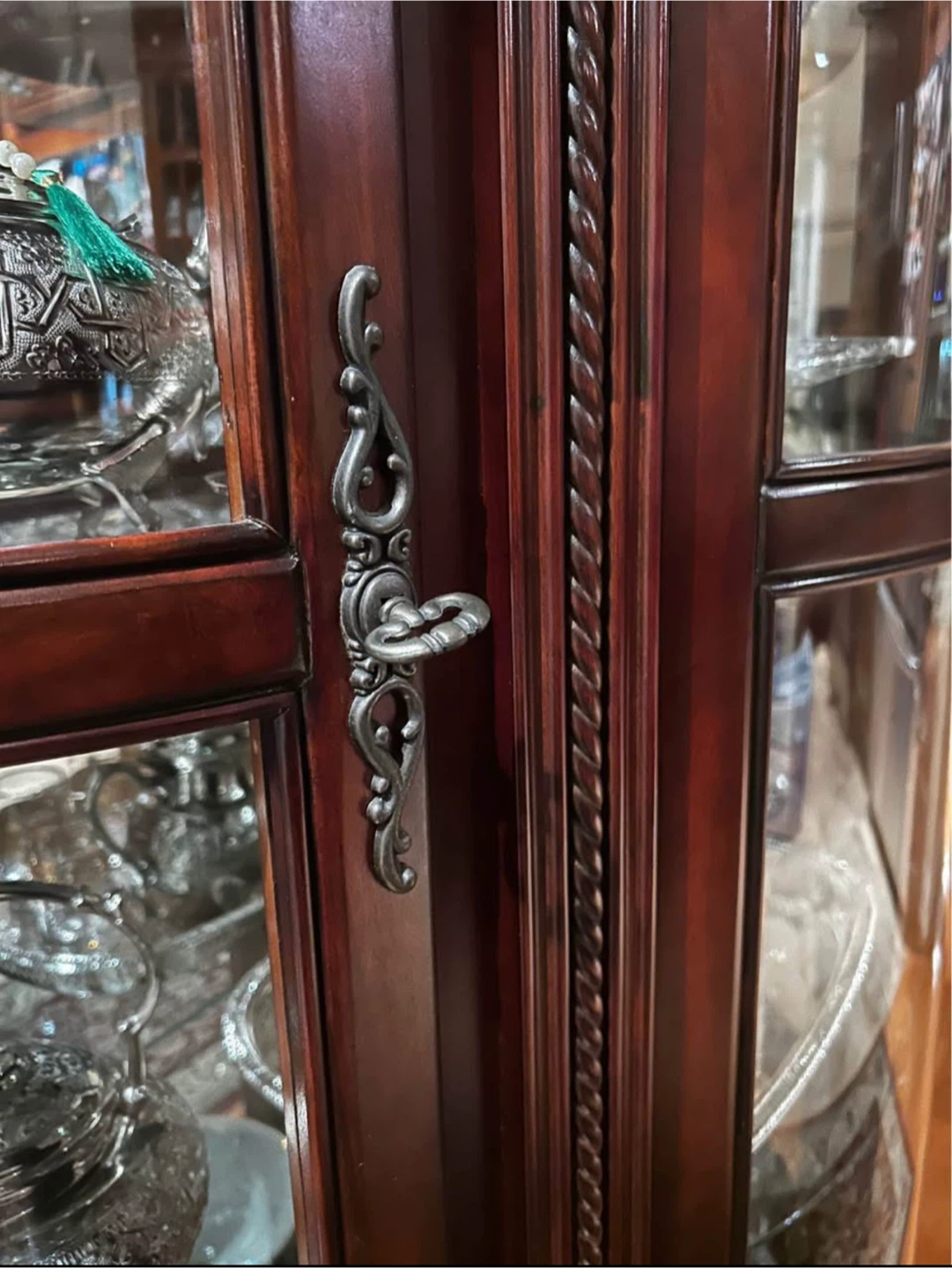 Vintage Dining Room Display Case - photo 5
