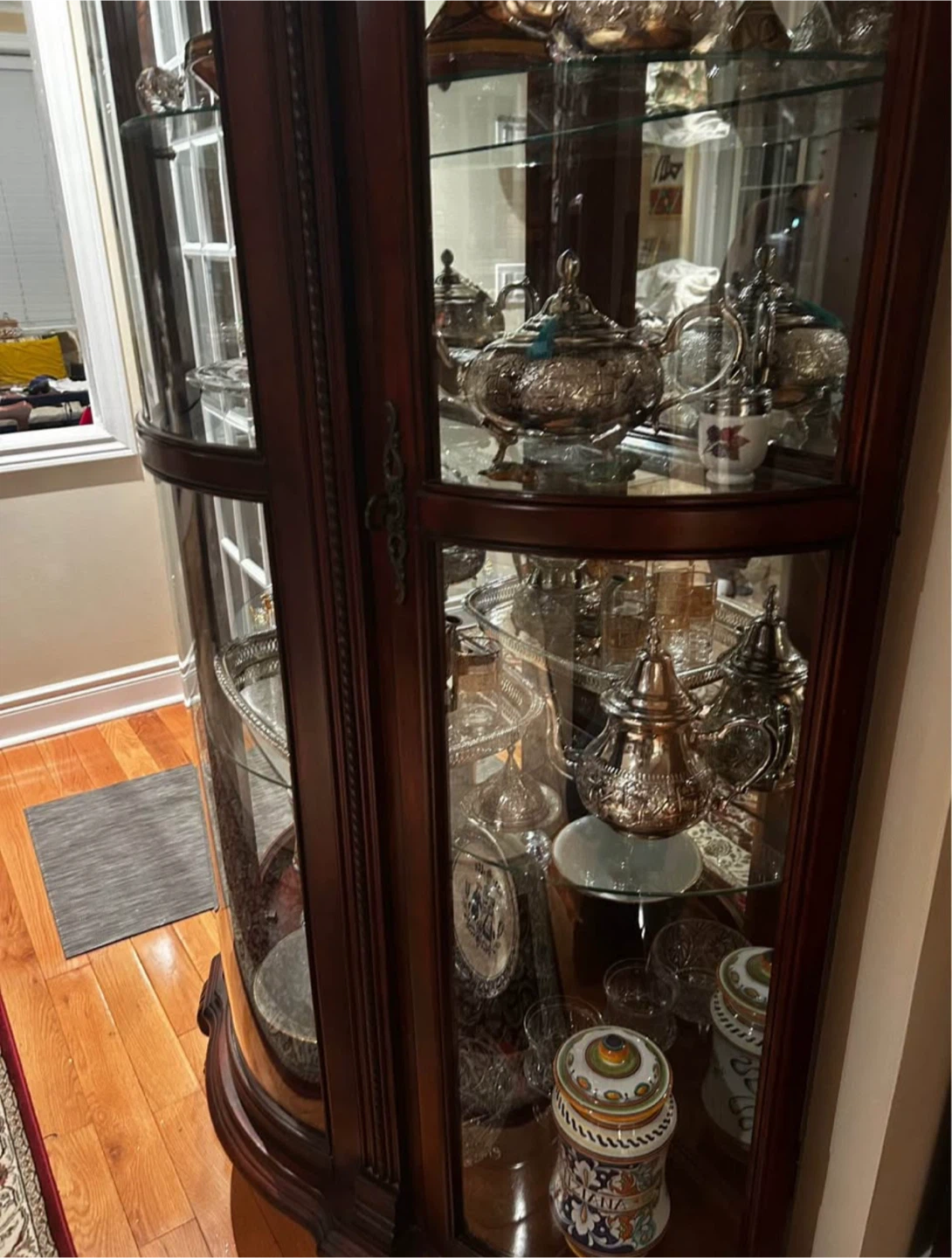Vintage Dining Room Display Case - photo 3