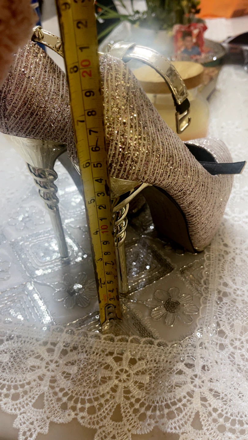 AIKO SHOES Gold Glitter Heels, Size 6 - photo 4