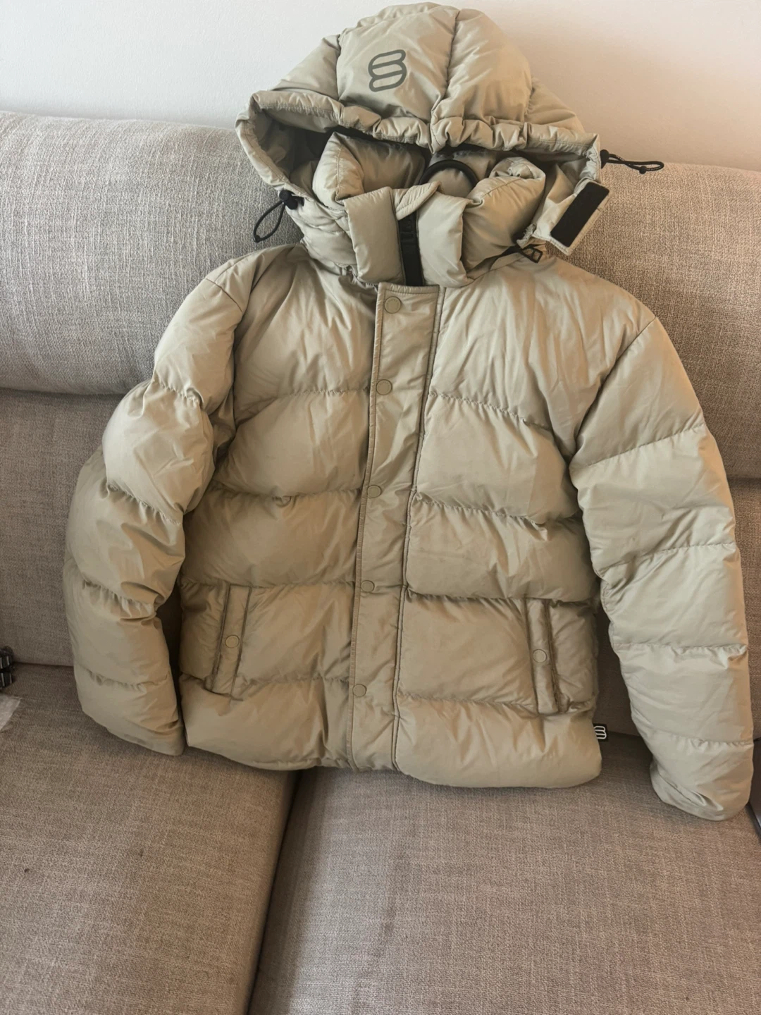 Aritzia  Puffer Jacket - light green XS - photo 2