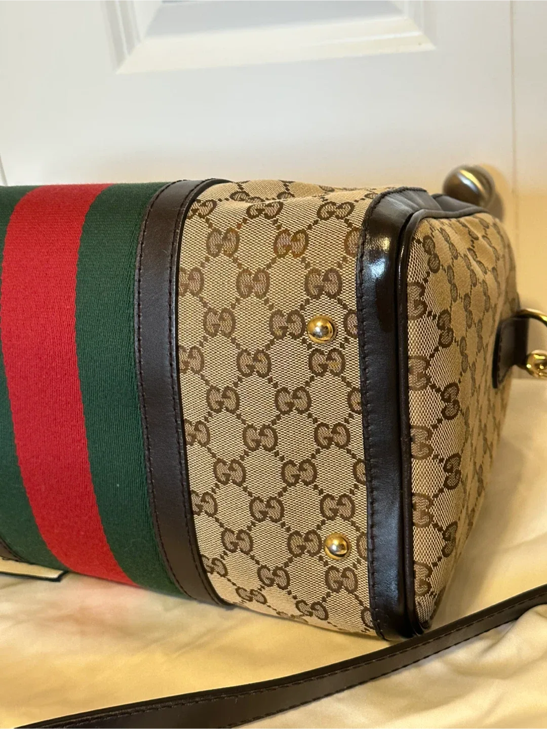Gucci Boston Bag size 30 image indicator(2)
