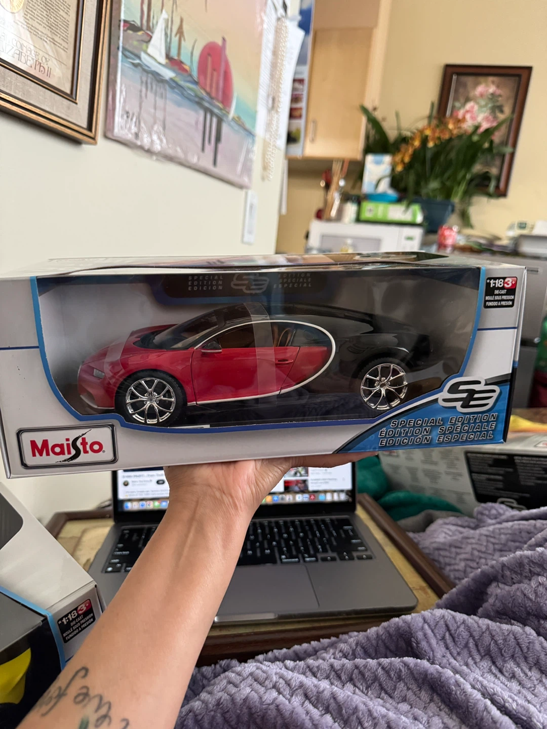 Maisto Bugatti Chiron Sport 1/18 Diecast