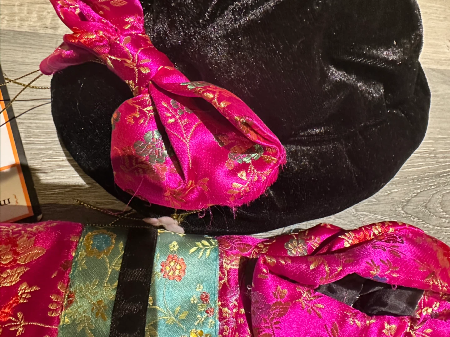 Dog Maggie Waggle Geisha Costume Small - photo 5