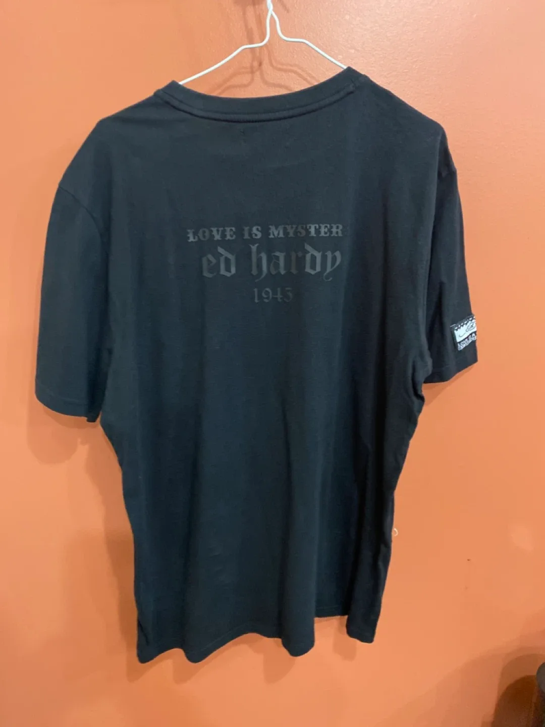 Ed Hardy Graphic T-Shirts 3(each$3) image indicator(5)