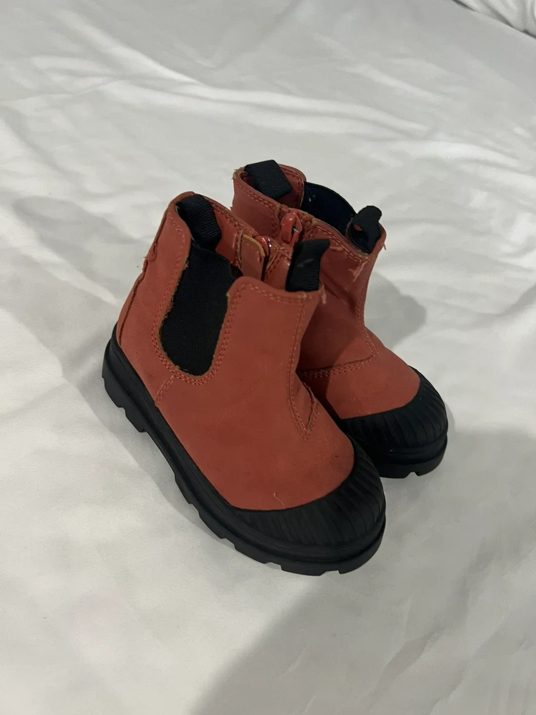 H&M Reddish Brown Toddler Boots - Size 6.5 image indicator(2)