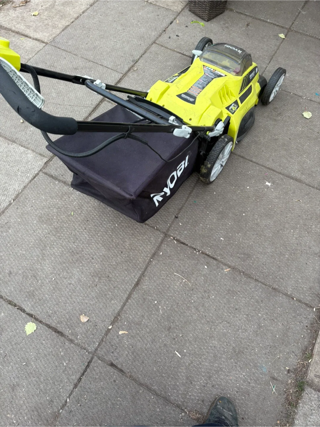 Ryobi 20in Brushless Motor Lawn Mower image indicator(5)