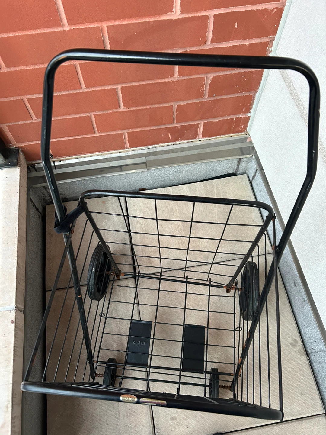 Black Metal Rolling utility granny Cart #freecycle - photo 2