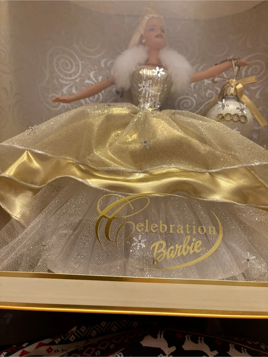 Celebration Barbie Special 2000 Edition image indicator(2)