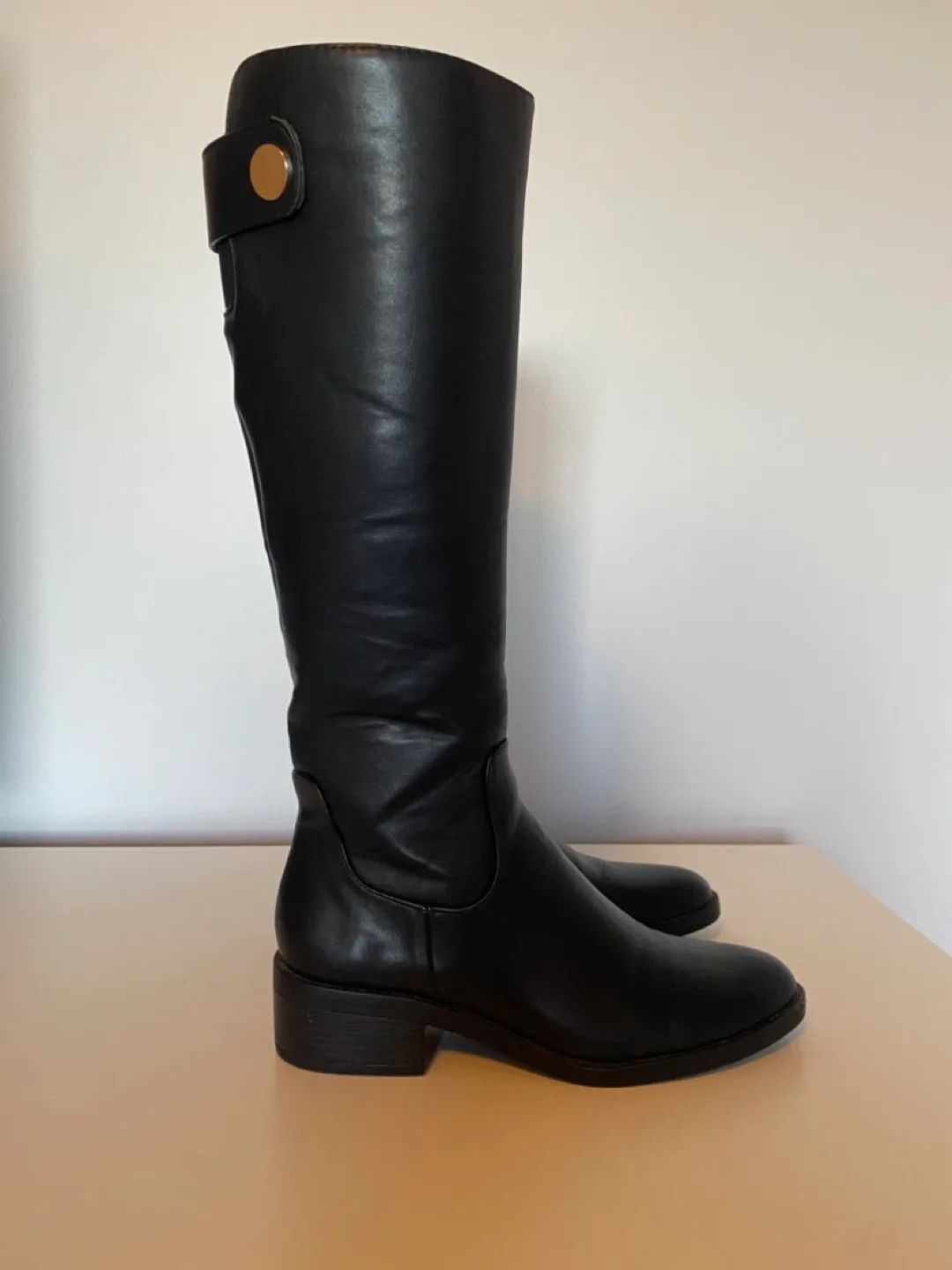 Black Knee-High Boots image indicator(3)