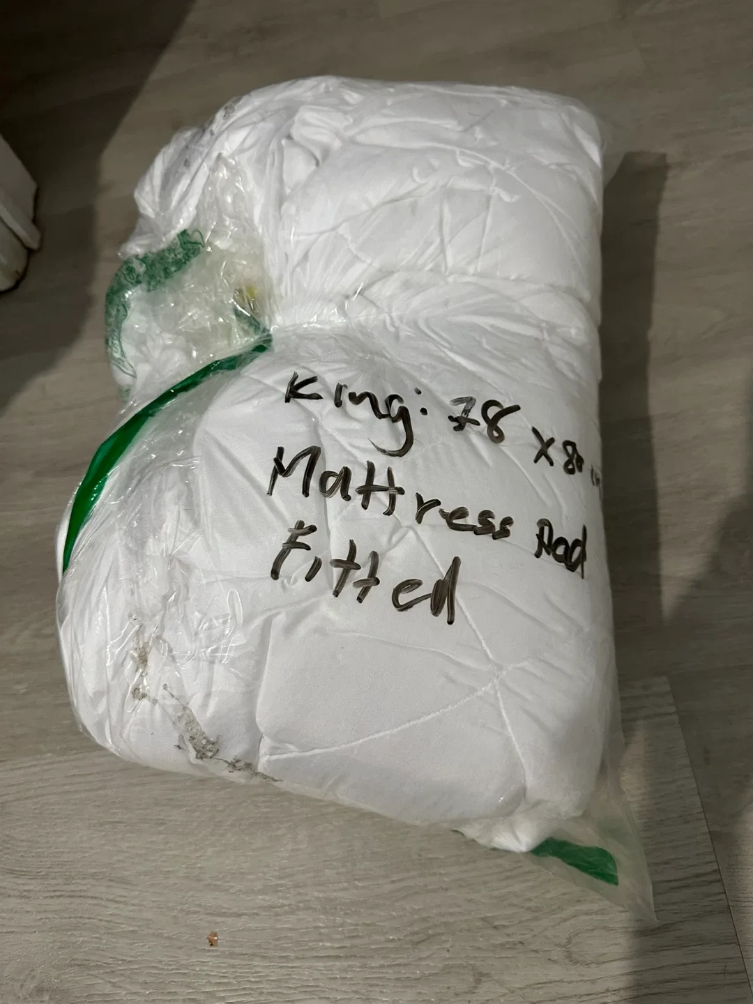 King Size Fitted Mattress Pad - New in Package thumbnail