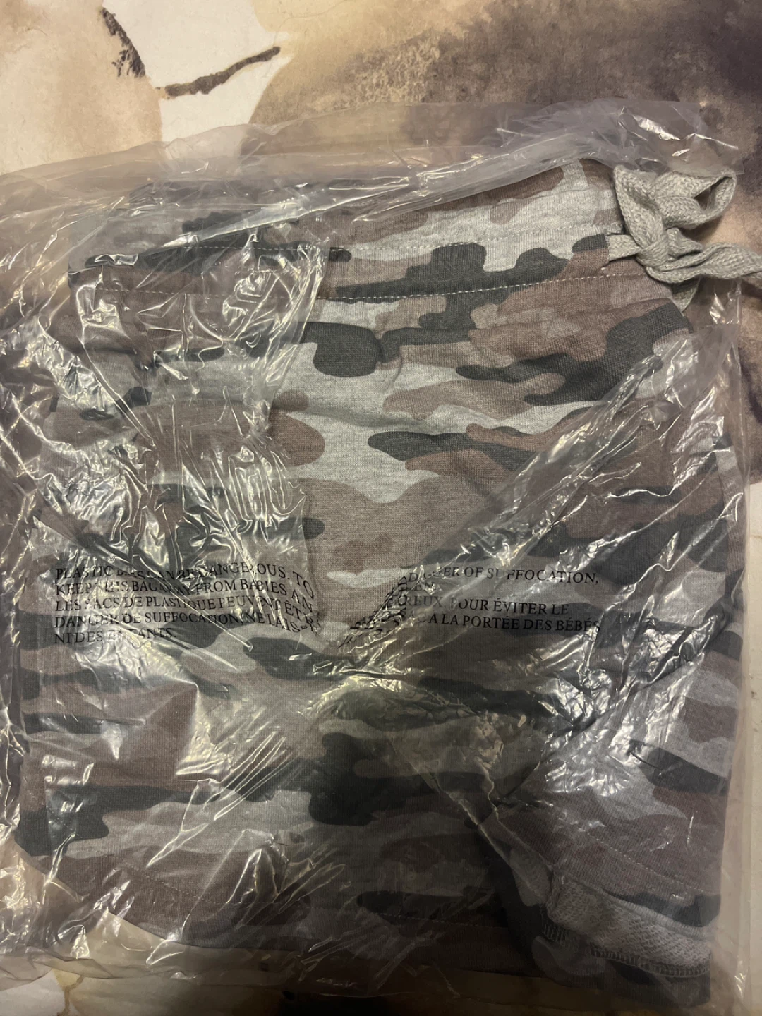 CLEO New Camo Jogger Shorts- Size Large - photo 2