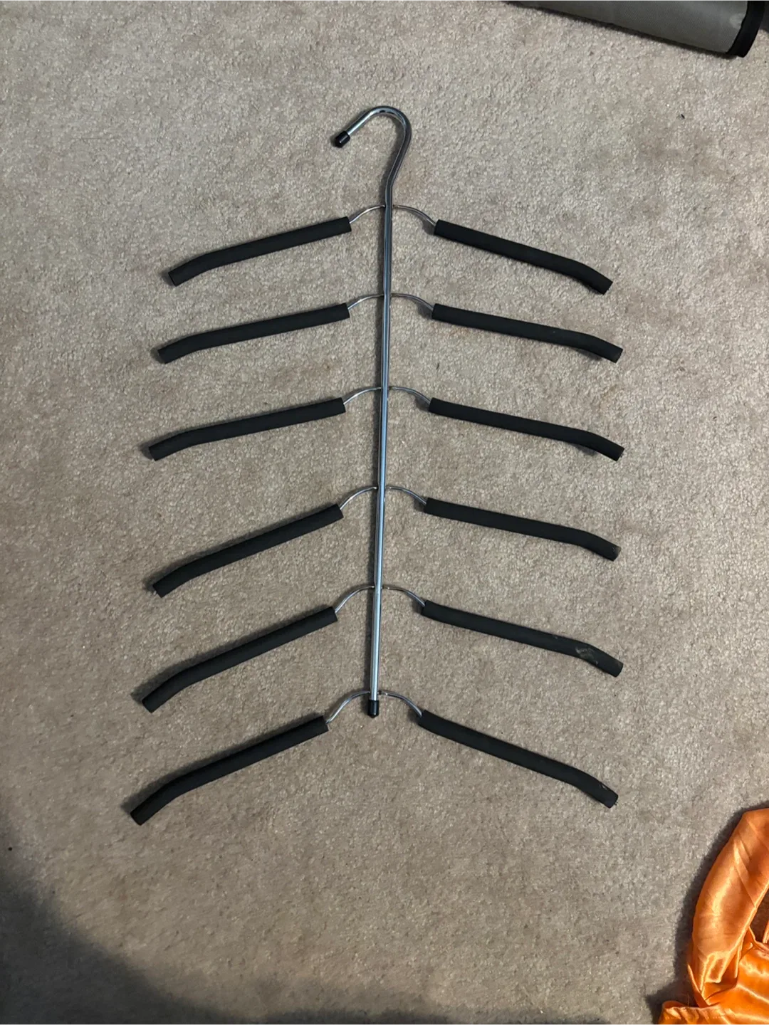 Multi hanger (6 in 1) made of steel, covered with foam image indicator(2)