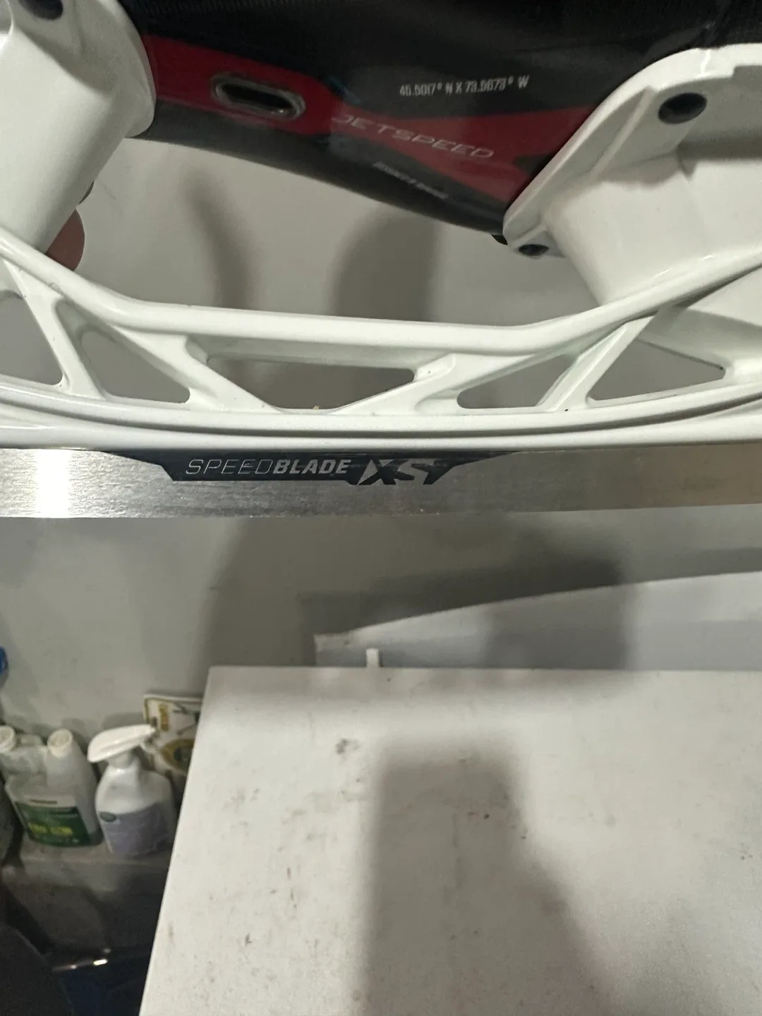 CCM JetSpeed FT680 Ice Hockey Skates image indicator(3)