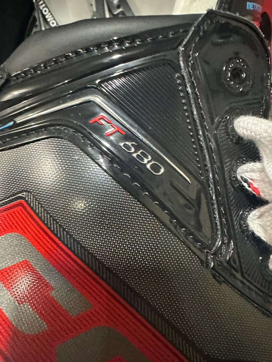 CCM JetSpeed FT680 Ice Hockey Skates - photo 2