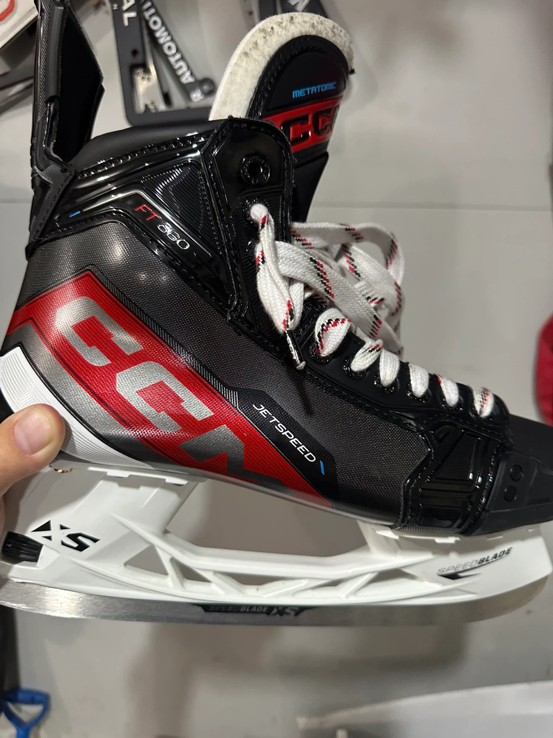 CCM JetSpeed FT680 Ice Hockey Skates