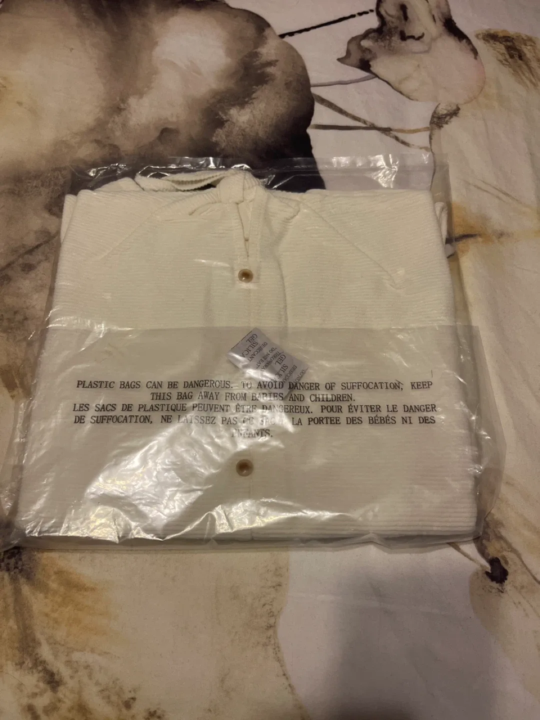 CLEO New Cream-Colored Sleeveless Top, Size M image indicator(2)