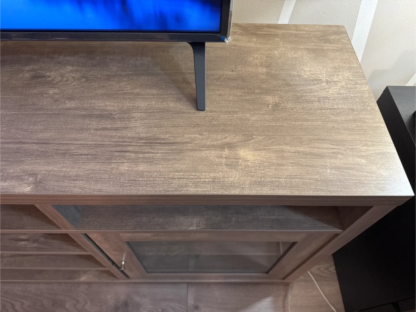 TV Stand/Entertainment Unit image indicator(2)