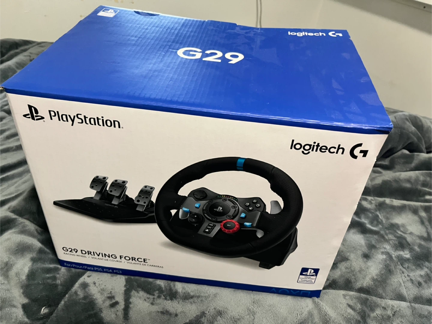 Logitech G29 Driving Force Racing Wheel - Like New!