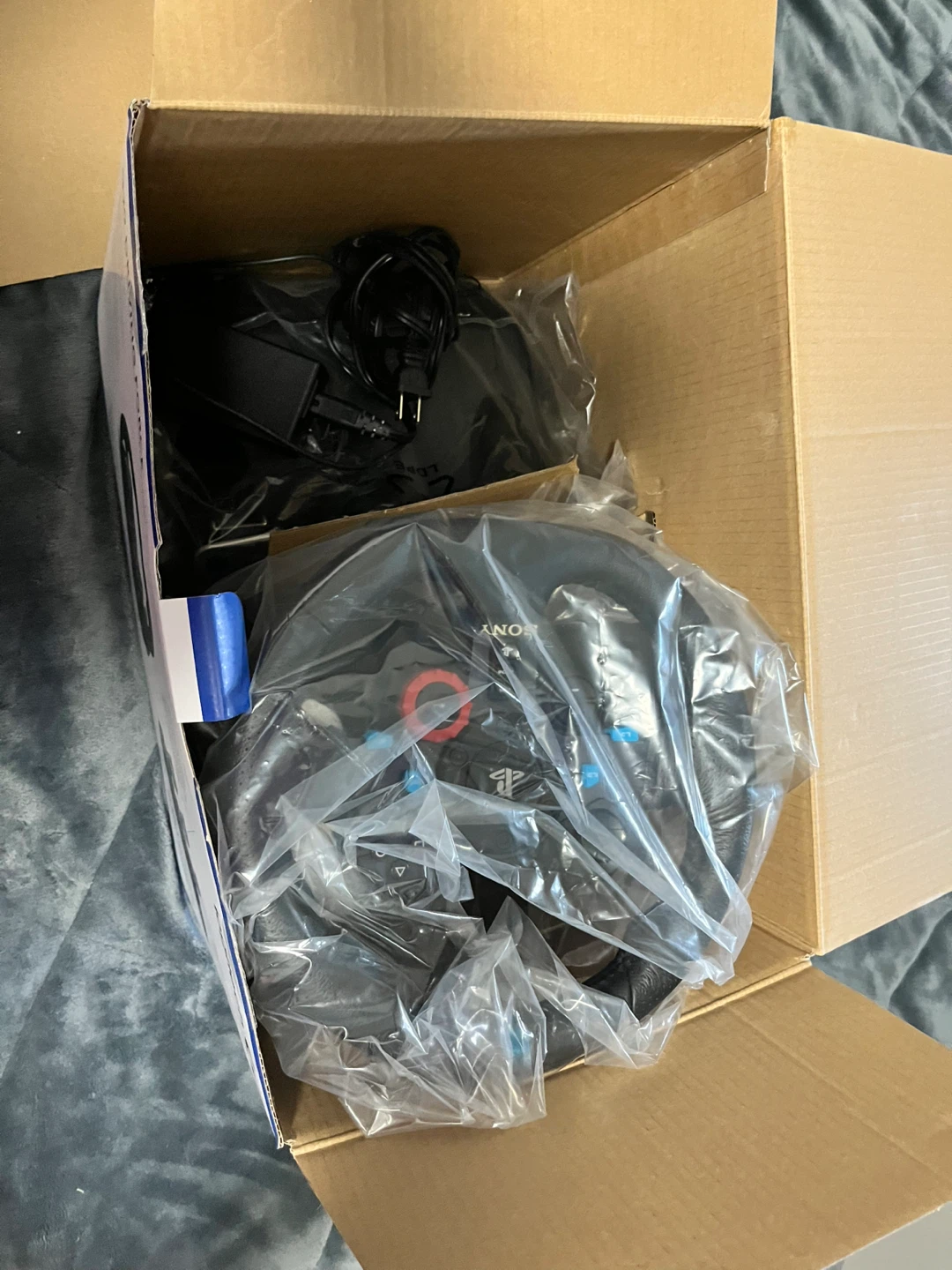 Logitech G29 Driving Force Racing Wheel - Like New! - photo 4