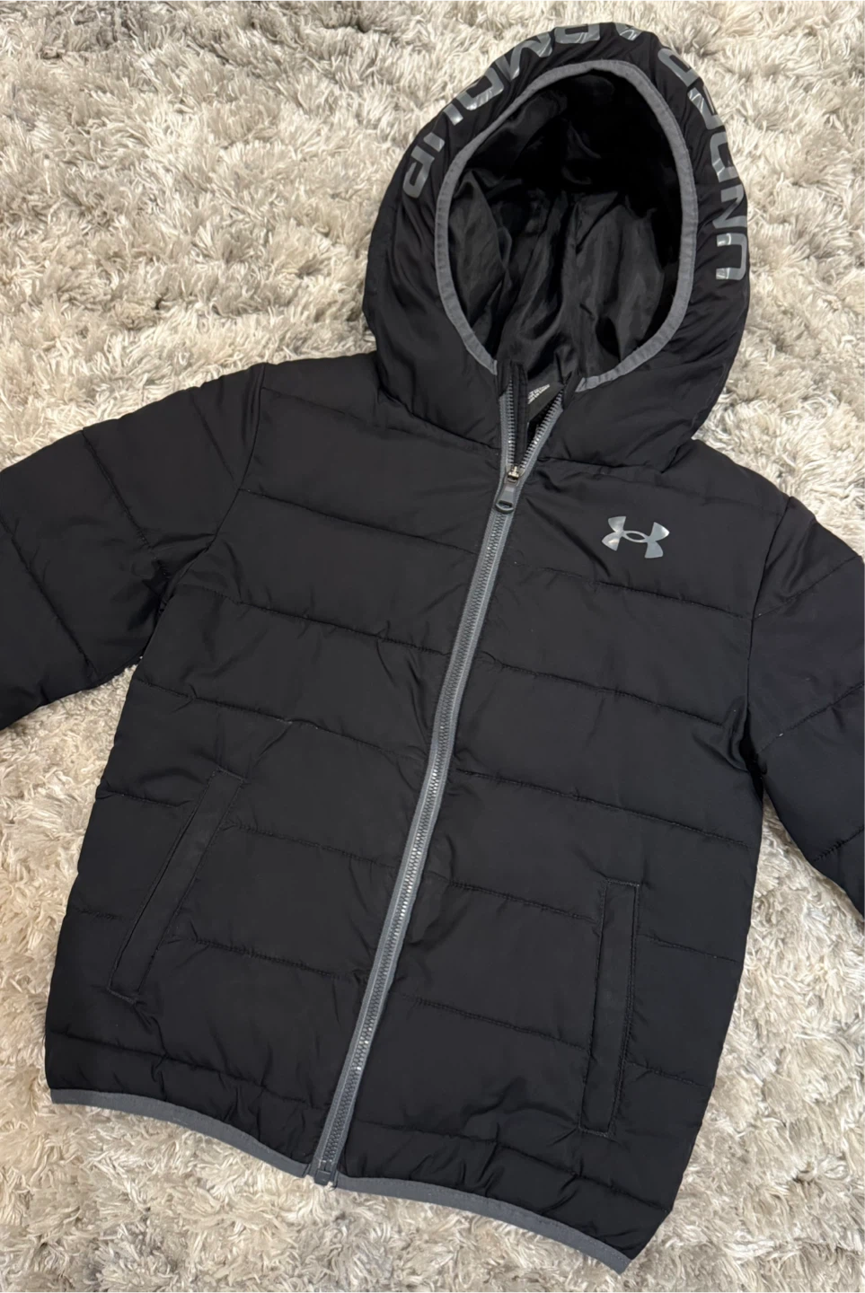 Under Armour Black Puffer Jacket - Size 7