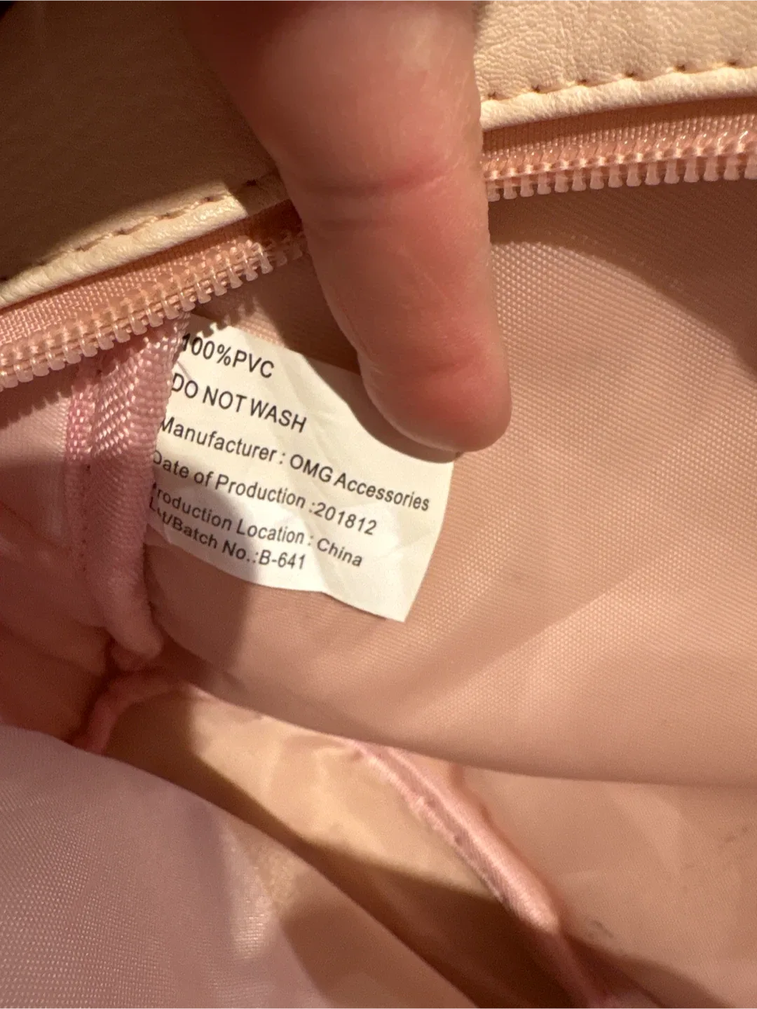 Kids' Pink Bunny Backpack image indicator(5)