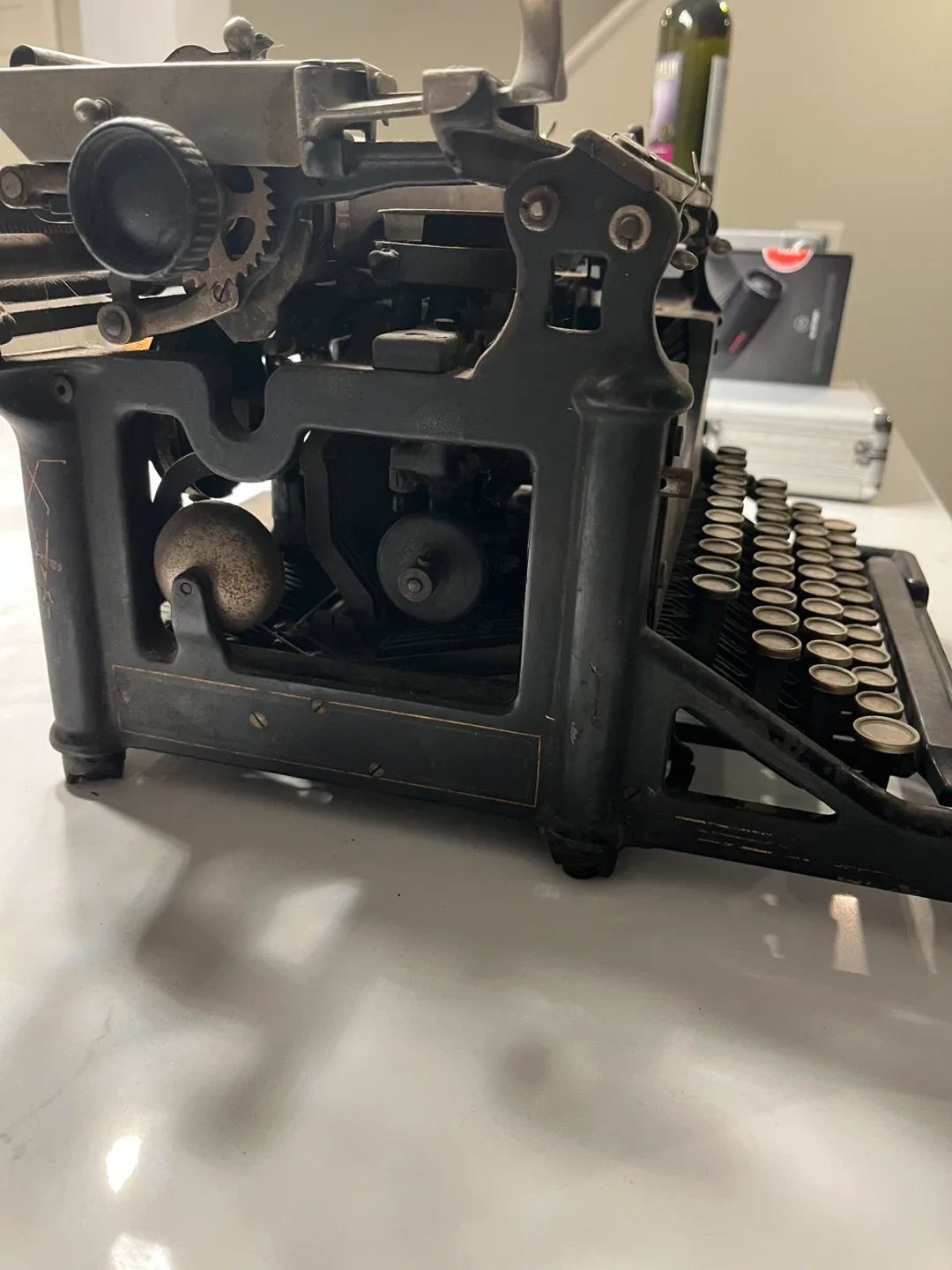 Antique Underwood Typewriter image indicator(7)