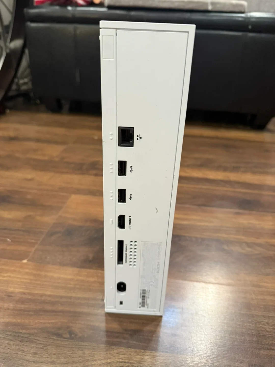 Xbox Series S Console - White image indicator(2)