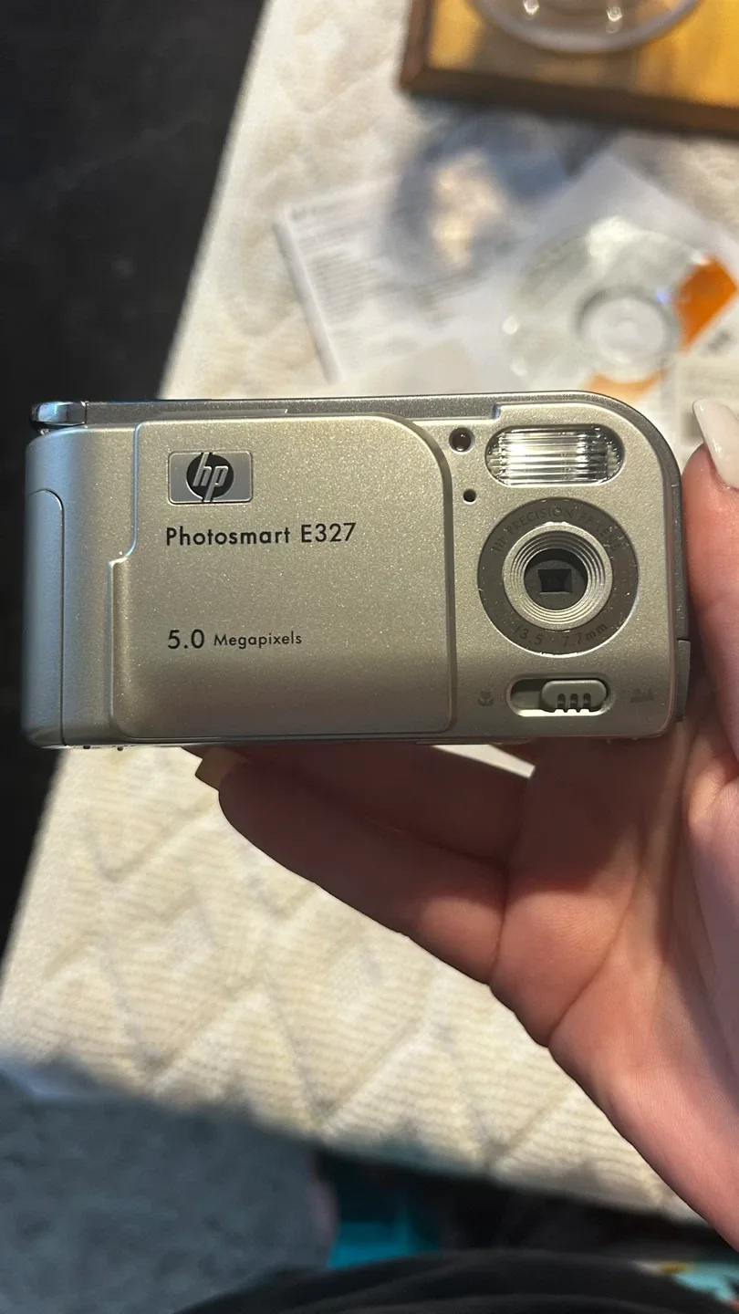 HP Photosmart E327 5.0 Megapixels Digital Camera image indicator(3)