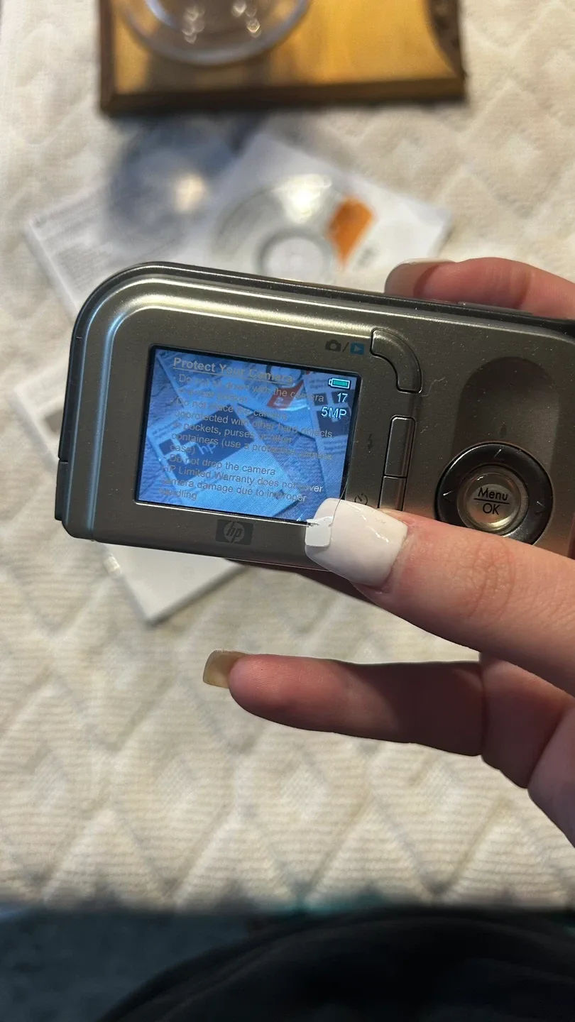 HP Photosmart E327 5.0 Megapixels Digital Camera image indicator(5)