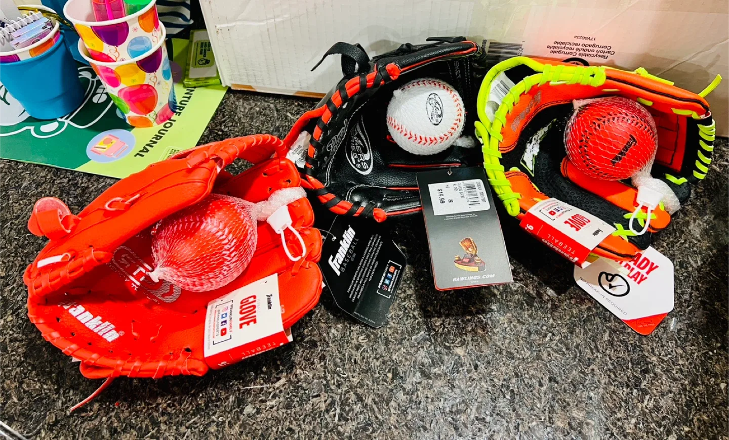 Kids' Bell Disney/Marvel Bike Helmet, Ages 3-5 image indicator(3)