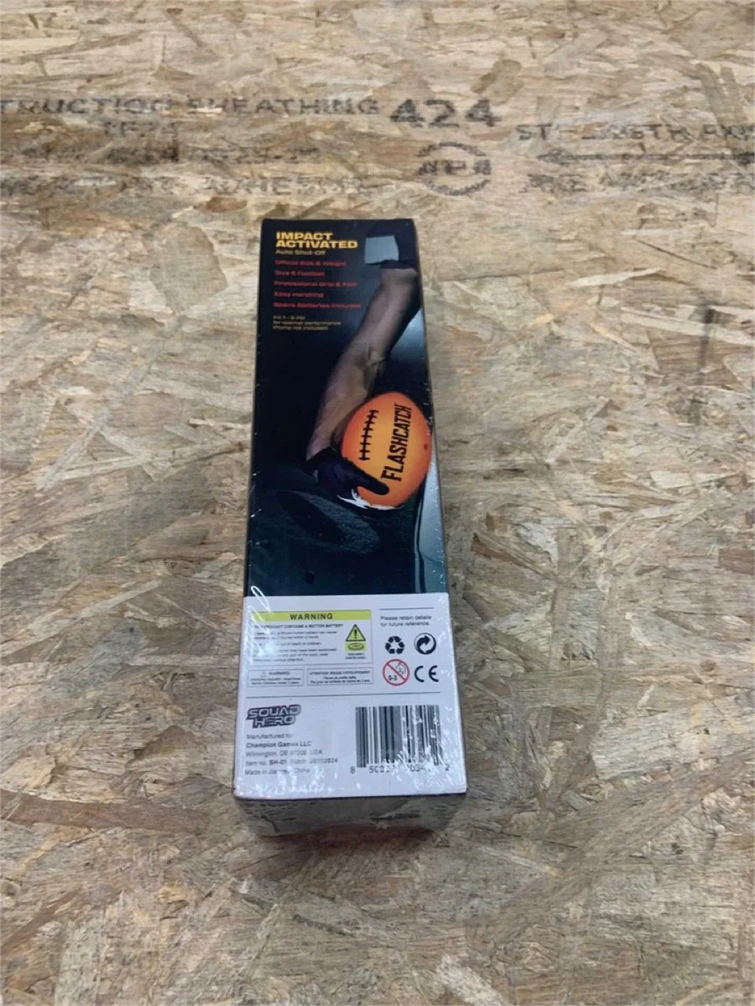 Squad Hero Flashcatch Light Up Football - New image indicator(2)