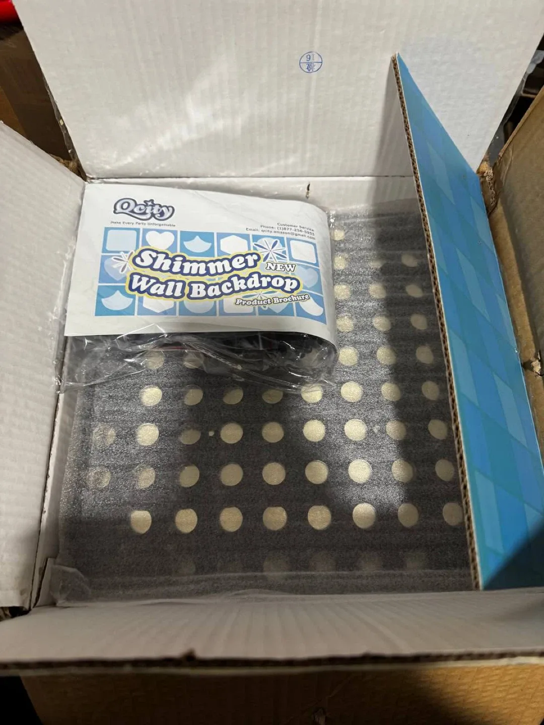 Qcity Light Gold Shimmer Wall Backdrop (36PCS) image indicator(8)