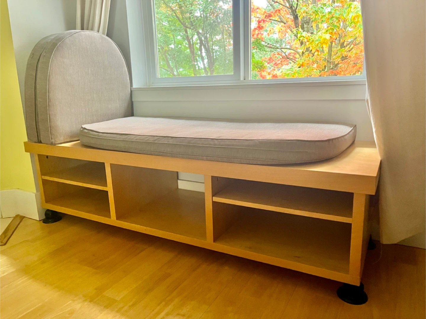 FREE Open Shelf Unit (Great condition) - photo 2