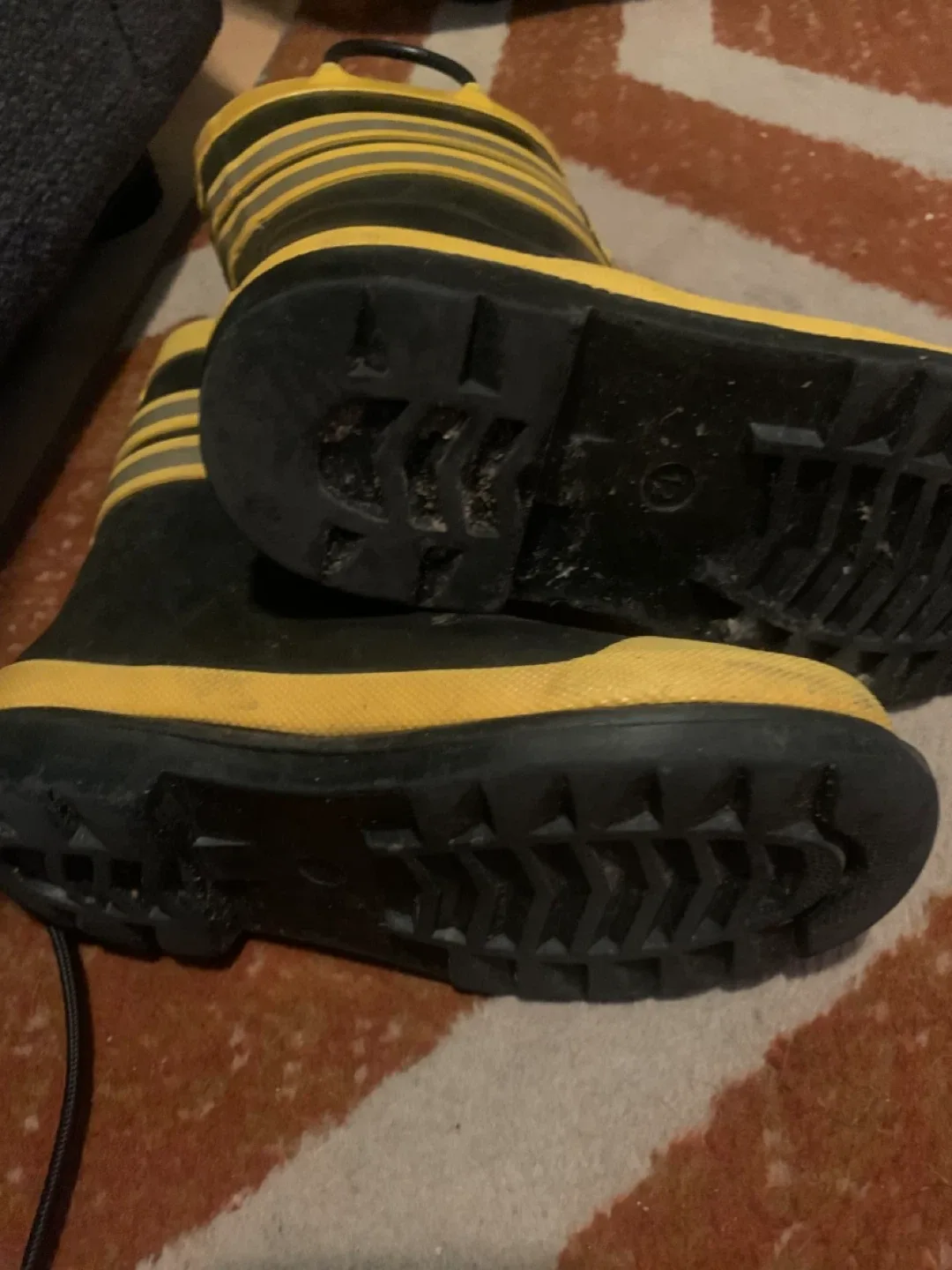 Fire Chief Rain Boots - Size 12 image indicator(4)