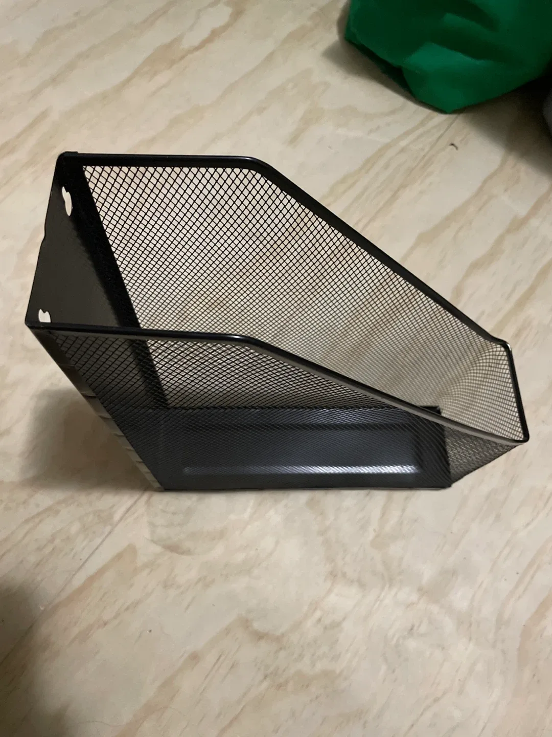 Black Mesh Metal File Holder image indicator(2)