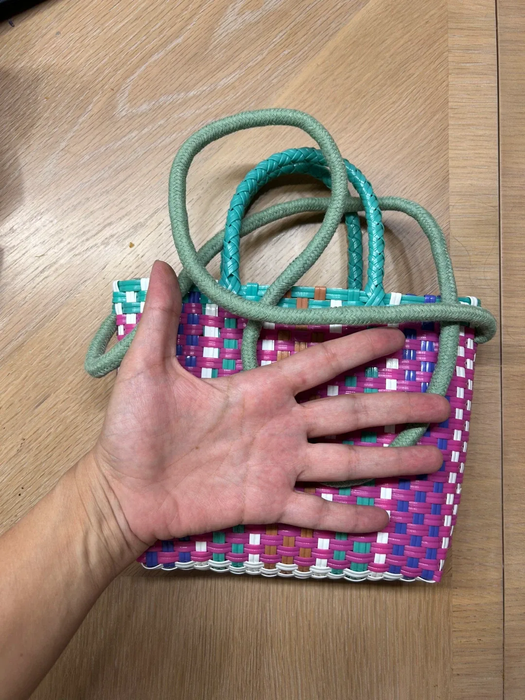 Woven Plastic Tote Bag - Colorful & Unique image indicator(4)