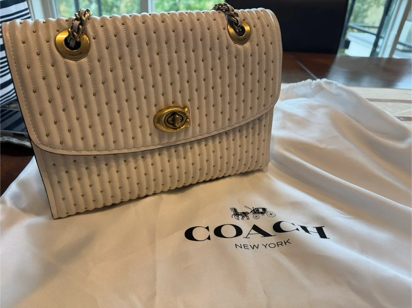 Coach F19880 Shoulder Bag - Ivory