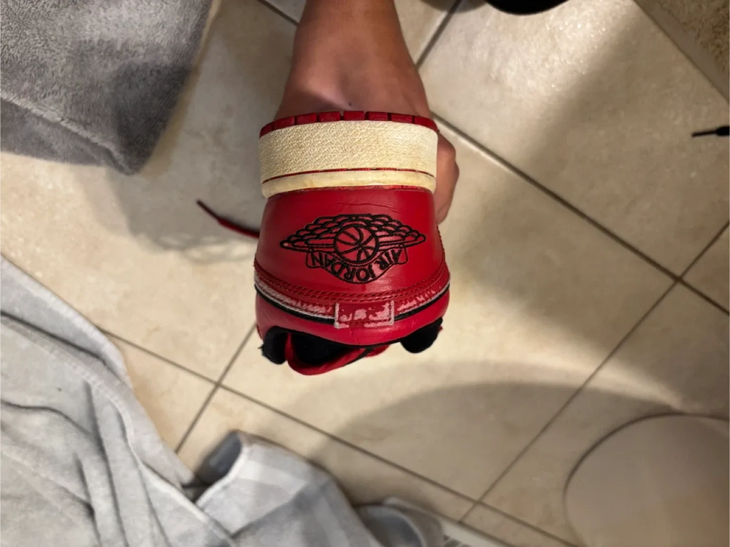 Nike Air Jordan 1 Low Red/Black - Size 8 US image indicator(6)